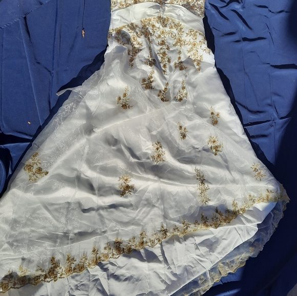 4 wedding dresses all tags new for $150 - Picture 13 of 16